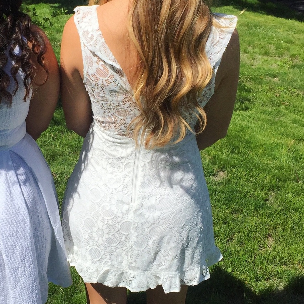 lacy white cocktail dress - Picture 2 of 4